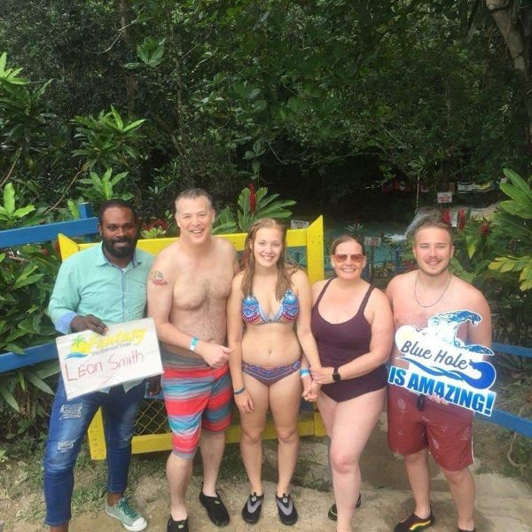 Bluehole excursion in Jamaica Taxi service