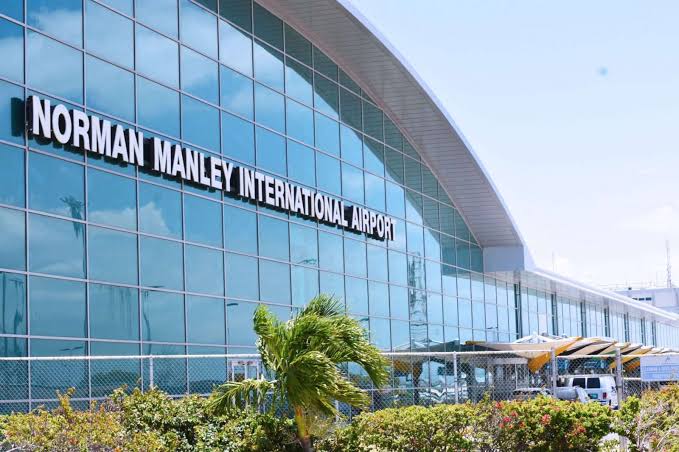Transportation and taxi services in Jamaica from the airport